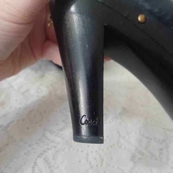 Coach Heels - Picture 9 of 11